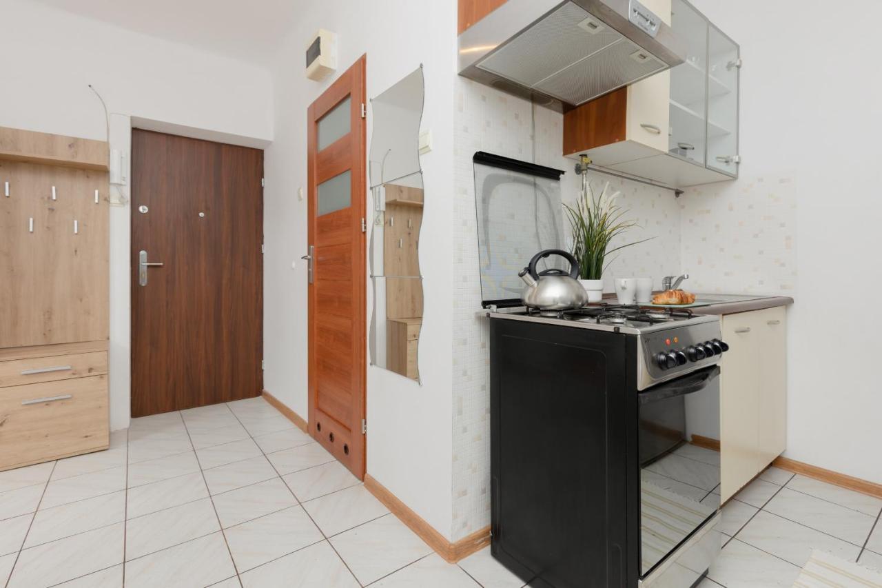 Warsaw Airport Studio Astronautow With Balcony By Renters Apartment Luaran gambar
